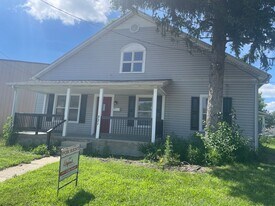 533-533 Hay Ave in Brookville, OH - Building Photo