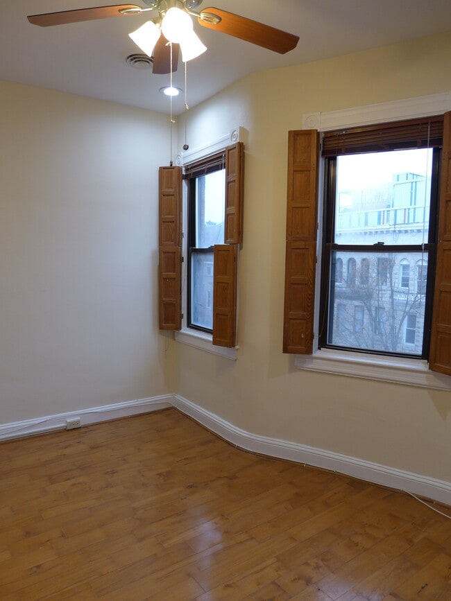 1719 Saint Paul St, Unit 3 in Baltimore, MD - Building Photo - Building Photo