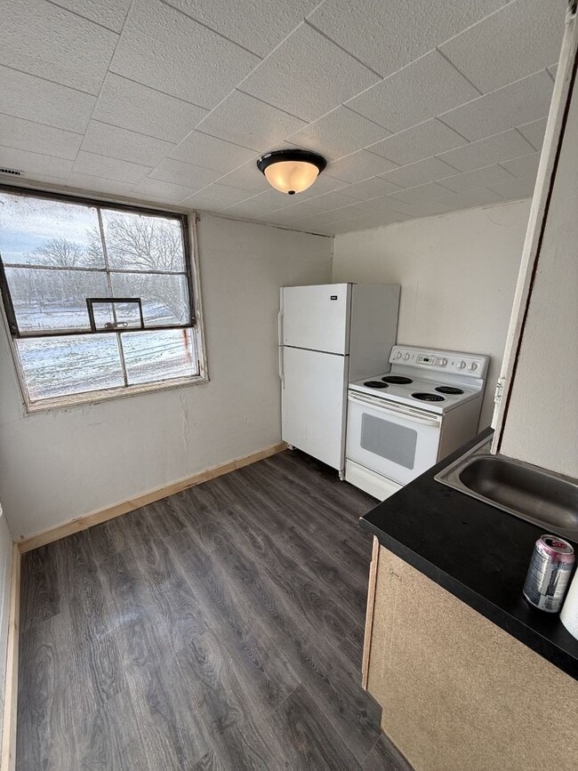 property at 25 S Gamble St