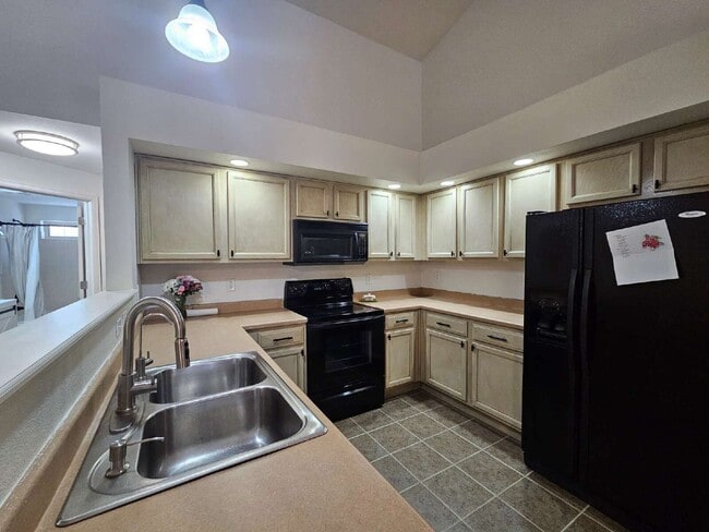 18721 E Water Dr in Aurora, CO - Building Photo - Building Photo