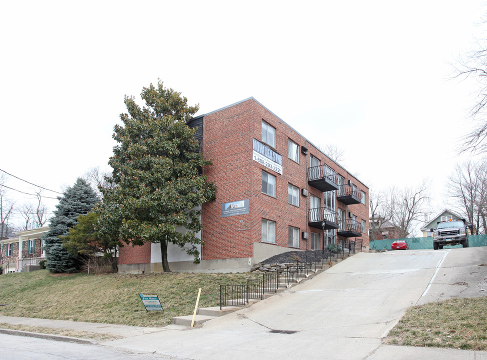 Harris Avenue Apartments in Cincinnati, OH - Building Photo