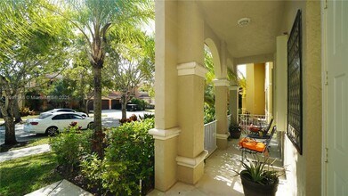 1546 Sandpiper Cir in Weston, FL - Building Photo - Building Photo