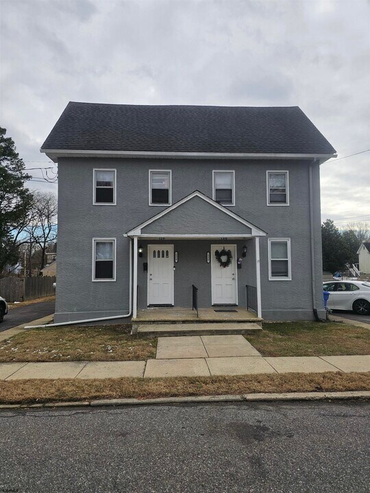 128 Wilmer St in Glassboro, NJ - Building Photo