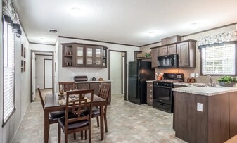 82 Quail Ct in Grand Blanc, MI - Building Photo