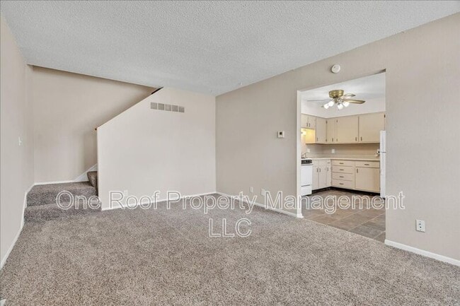 701 Linwood Dr in Harrisonville, MO - Building Photo - Building Photo