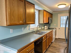 44 Phillips Rd in Stillwater, NY - Building Photo - Building Photo