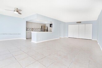 601 Three Islands Boulevard in Hallandale Beach, FL - Building Photo - Building Photo