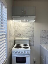 1017 N 16th Ct in Hollywood, FL - Foto de edificio - Building Photo