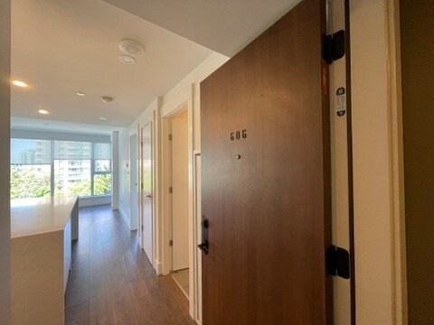 4711 Hazel St in Burnaby, BC - Building Photo