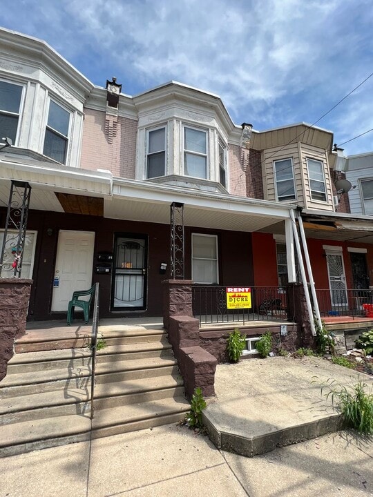 309 N 60th St in Philadelphia, PA - Building Photo