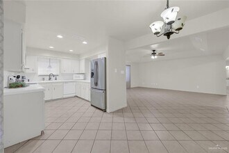 13 West St in McAllen, TX - Building Photo - Building Photo