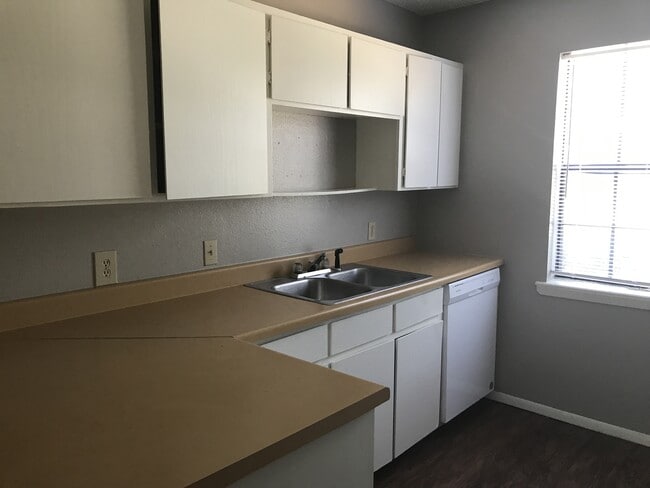 146 Jester Cir in Longview, TX - Building Photo - Building Photo