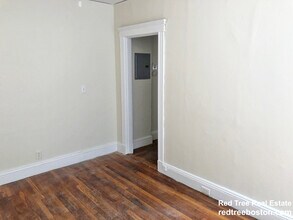 1185 Boylston St, Unit 22 in Boston, MA - Foto de edificio - Building Photo