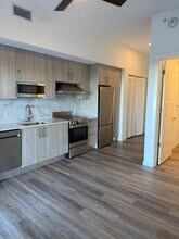 777 NW 1st St, Unit 1103 in Miami, FL - Building Photo - Building Photo