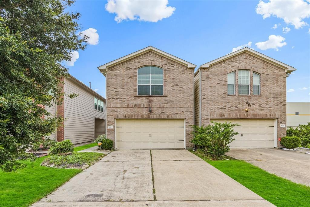 5203 Dartmoor Terrace Dr in Houston, TX - Building Photo