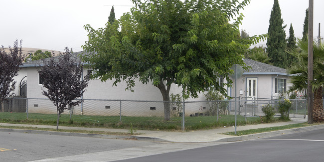 425-427 C St in Union City, CA - Building Photo - Building Photo