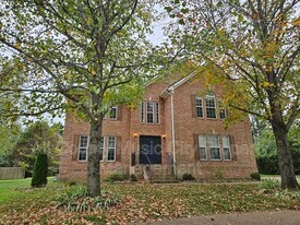 425 Chamberlain Park Ln in Franklin, TN - Building Photo