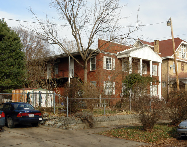 816 12th Ave in Huntington, WV - Building Photo - Building Photo