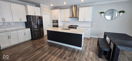 2391 S Stonehill Wy in New Palestine, IN - Building Photo - Building Photo