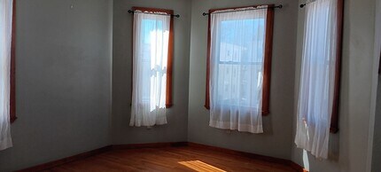 540 Hyde Park Ave in Boston, MA - Building Photo - Building Photo