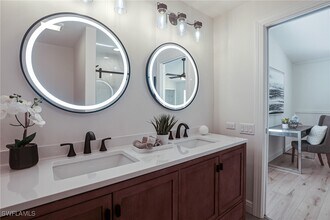 12870 Kelly Bay Ct in Ft. Myers, FL - Building Photo - Building Photo
