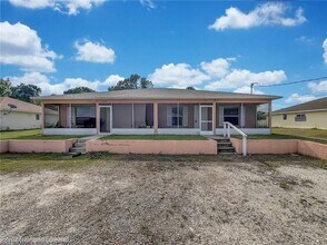 5231 27th St SW in Lehigh Acres, FL - Building Photo - Building Photo