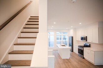 2136 Tysons Ridgeline Rd in Falls Church, VA - Building Photo - Building Photo