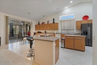 15130 W Waterford Dr in Surprise, AZ - Building Photo - Building Photo