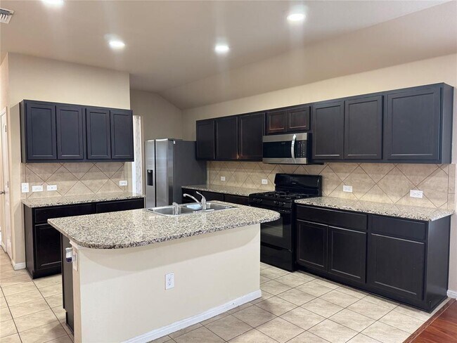 11216 Dawes Pl in Austin, TX - Building Photo - Building Photo