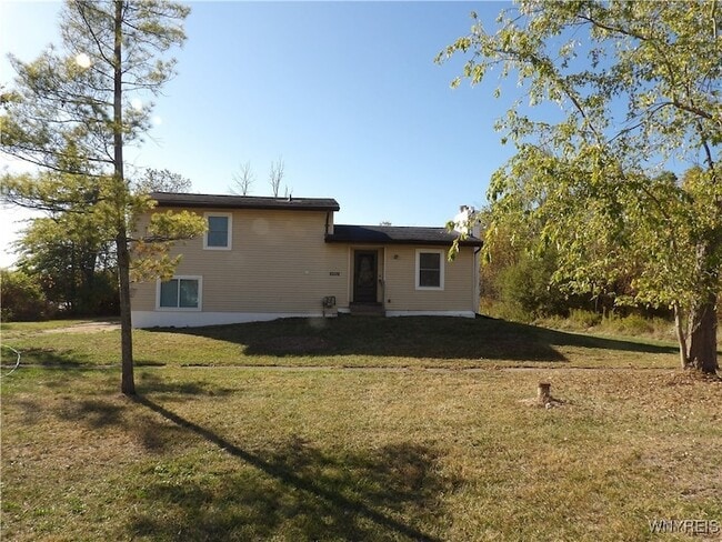 10332 Transit Rd in East Amherst, NY - Building Photo - Building Photo