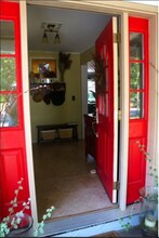 7 Evelyn Dr in Bristol, RI - Building Photo - Building Photo
