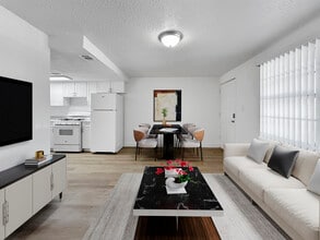 Cinnamon Cove Apartments in Tampa, FL - Building Photo - Building Photo