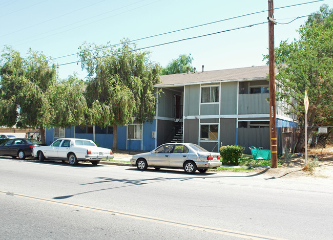 Altos West Apartments in Fresno, CA - Foto de edificio - Building Photo