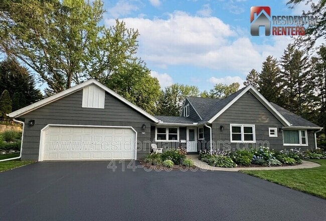 property at 2555 N Calhoun Rd