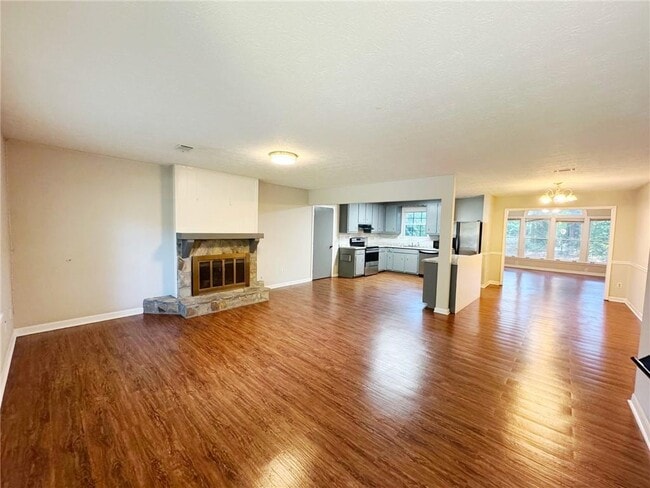 2945 Sawgrass Trail SW in Lilburn, GA - Building Photo - Building Photo