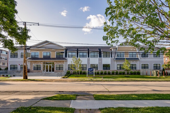 The Smith at Freeport in Freeport, NY - Building Photo - Building Photo