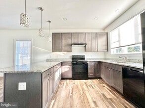 350 N Main St in Smyrna, DE - Building Photo - Building Photo