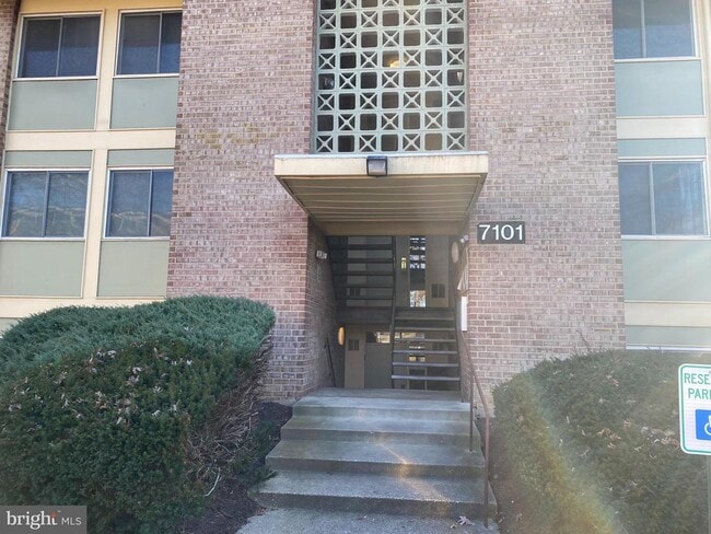 property at 7101 Donnell Pl