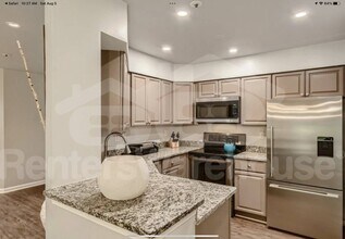 4998 Dorsey Hall Dr in Ellicott City, MD - Building Photo - Building Photo