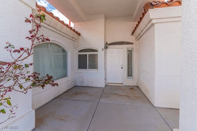 property at 2588 Mizzoni Cir
