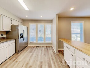 567 Shannon Green Cir SW in Mableton, GA - Building Photo - Building Photo