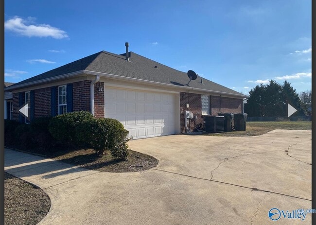 110 Emory Dr in Harvest, AL - Building Photo - Building Photo