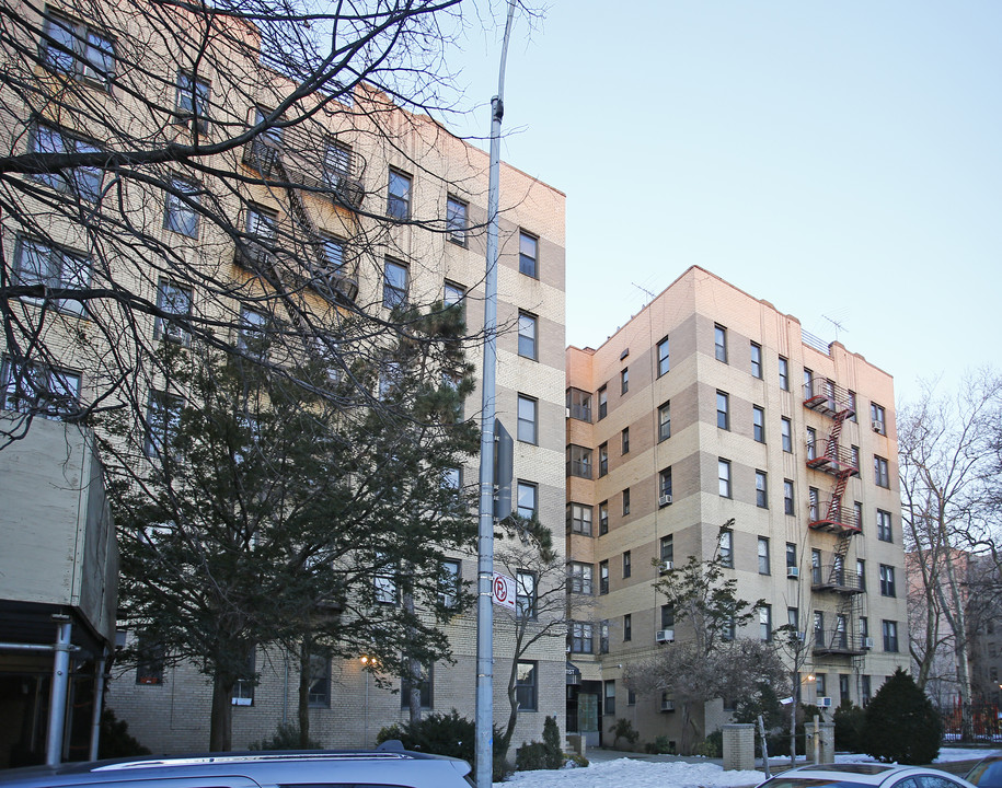 1600 Ocean Pky in Brooklyn, NY - Building Photo