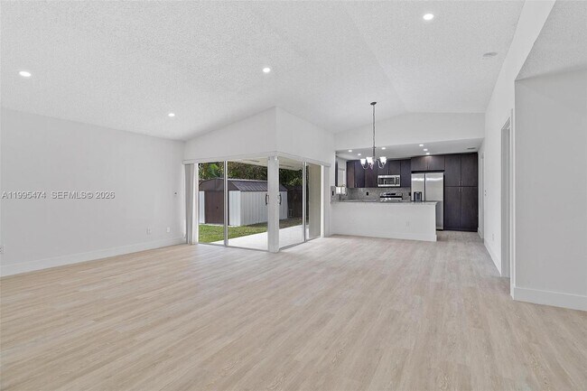 13750 SW 282nd St in Homestead, FL - Building Photo - Building Photo