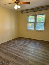 829 Randall Dr in Kent, OH - Building Photo - Building Photo