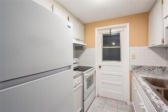 4936 Elkner St in New Port Richey, FL - Building Photo - Building Photo