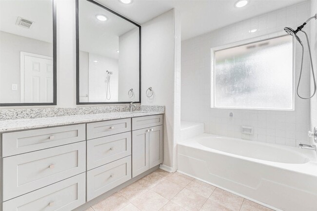 property at 2410 Clear Ridge Dr