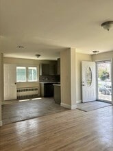 527 Willowbrook Rd in Staten Island, NY - Building Photo - Building Photo