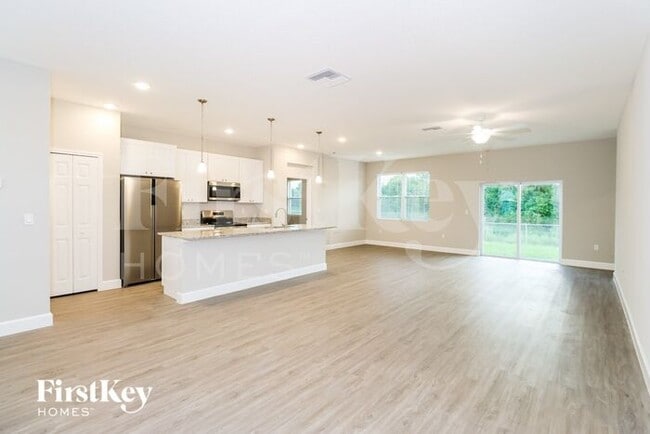 3140 Halsey Ave SE in Palm Bay, FL - Building Photo - Building Photo