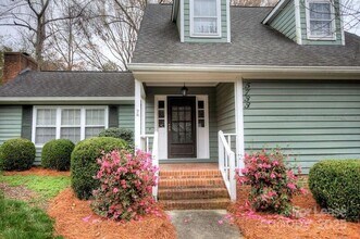 5733 Connor Blvd in Charlotte, NC - Building Photo - Building Photo